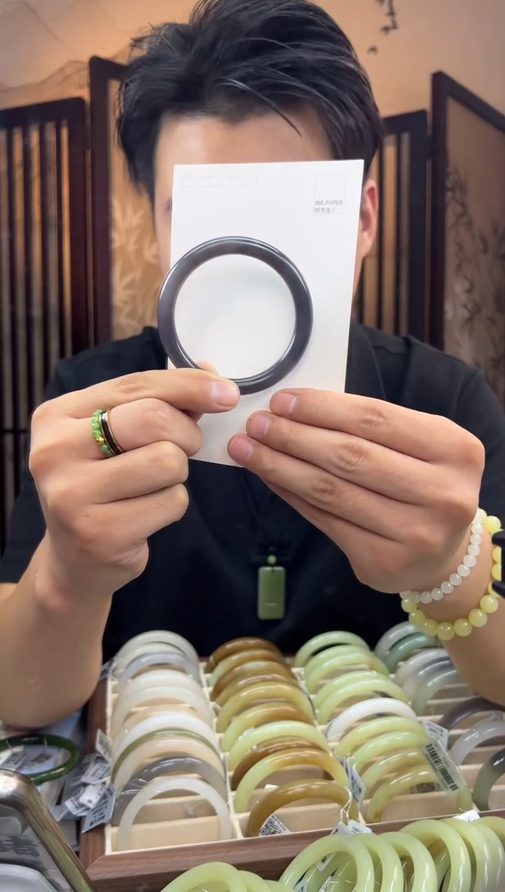 未镶嵌手镯和田玉56暮山紫