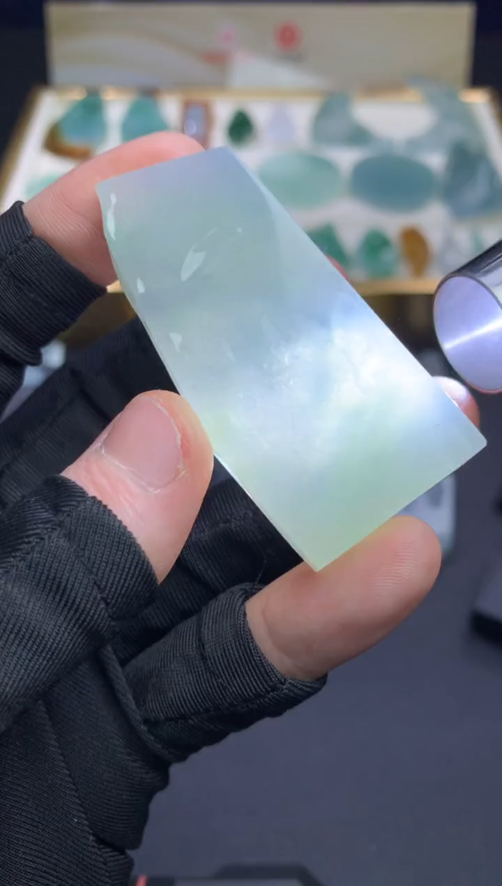 【闪购商品】定制翡翠未镶嵌