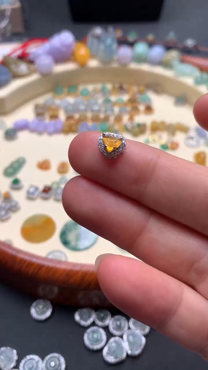 【闪购商品】翡翠颈饰银S925镶嵌翡翠镶嵌桃心