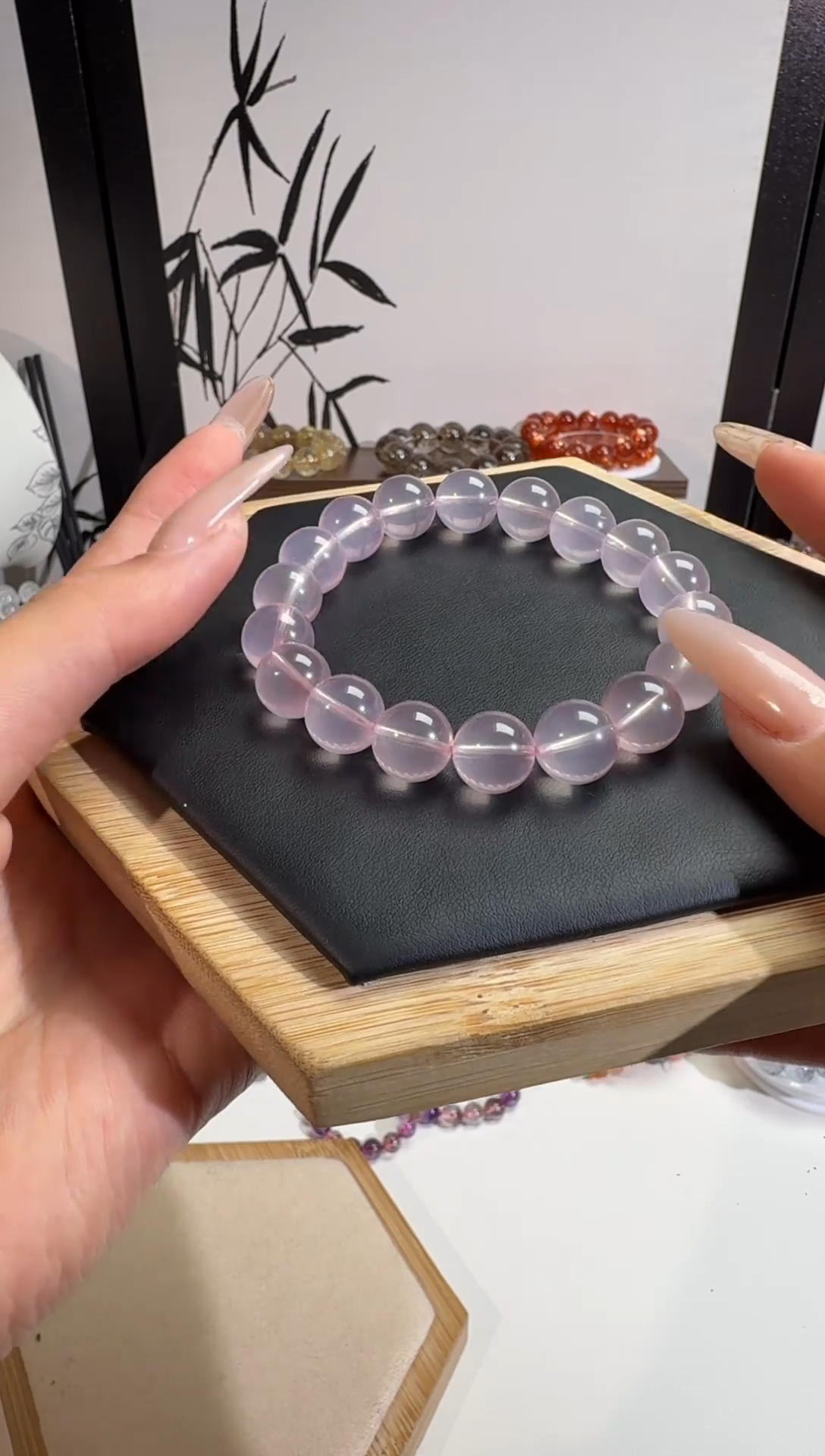 水晶摆件未镶嵌莫桑比克粉水晶手串