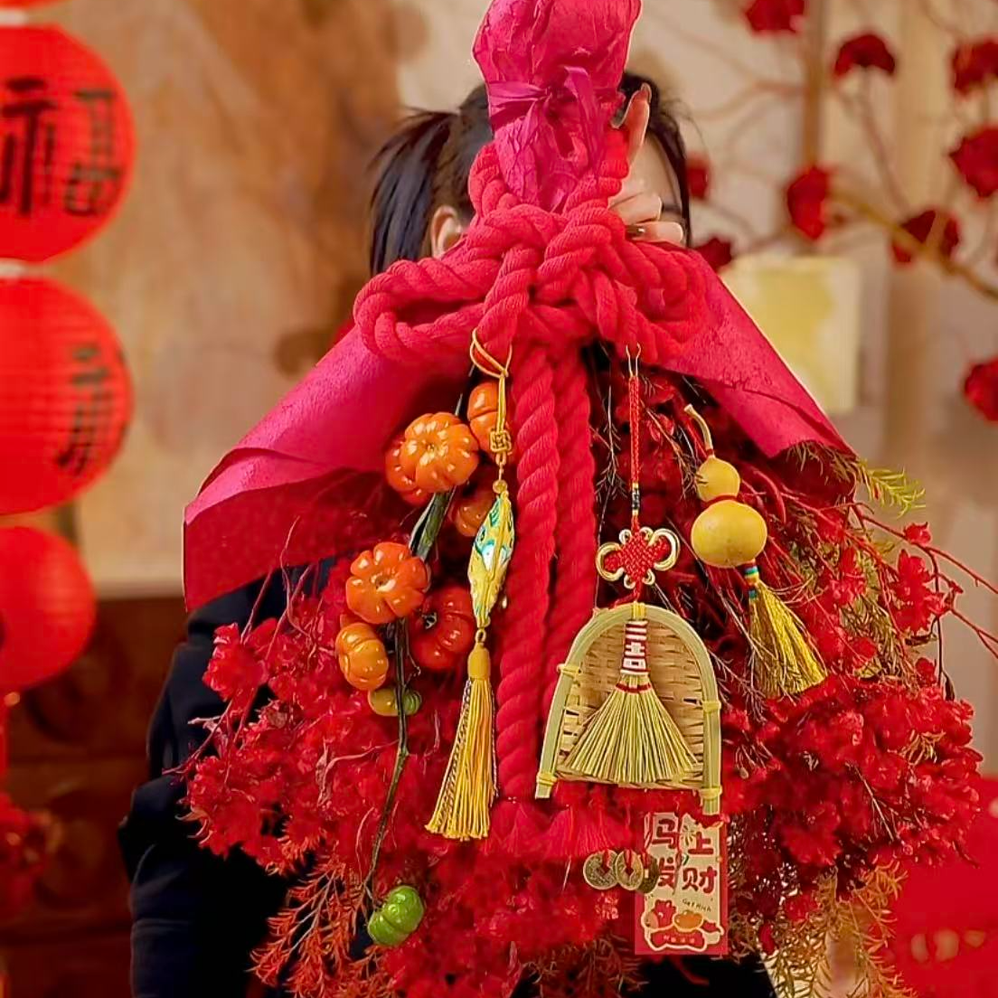 新年门挂千层金手打花束营造室内新年氛围感装饰花材