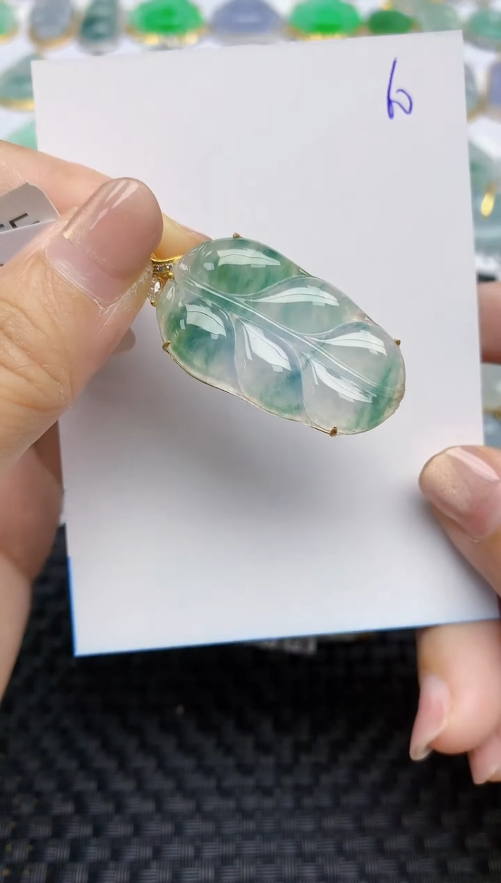 【闪购商品】翡翠颈饰18K金镶嵌天然A货翡翠 60