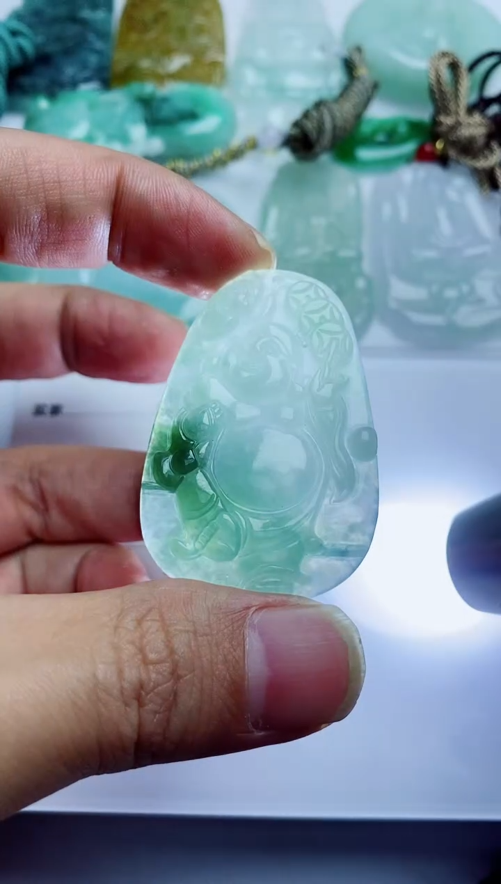 【闪购商品】翡翠吊坠(不含链)未镶嵌1