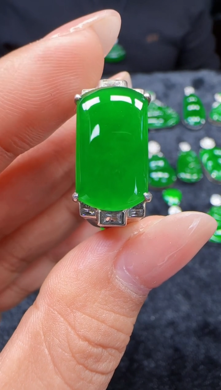 未镶嵌定制翡翠翡翠戒指174