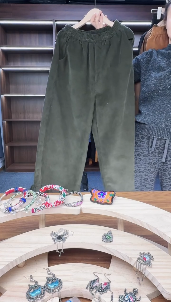 织绣205蒙阿苏苗绣传承店