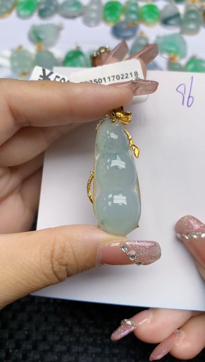 【闪购商品】翡翠颈饰18K金镶嵌天然A货翡翠 96