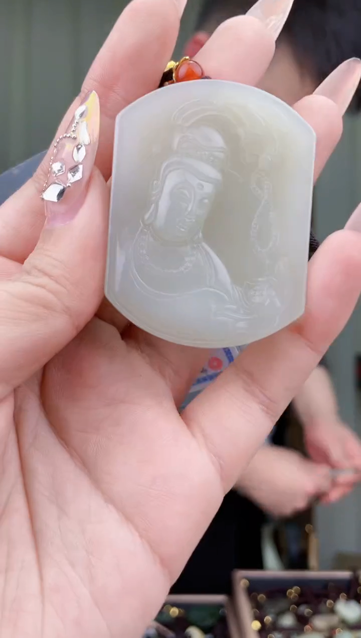 【闪购商品】和田玉挂件未镶嵌拍一发一，多样性发货！