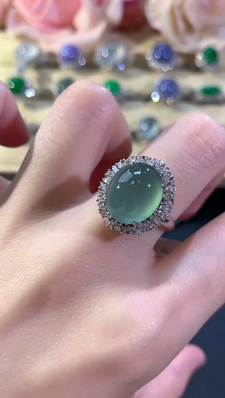 18K金镶嵌戒指翡翠冬日珠宝Q131