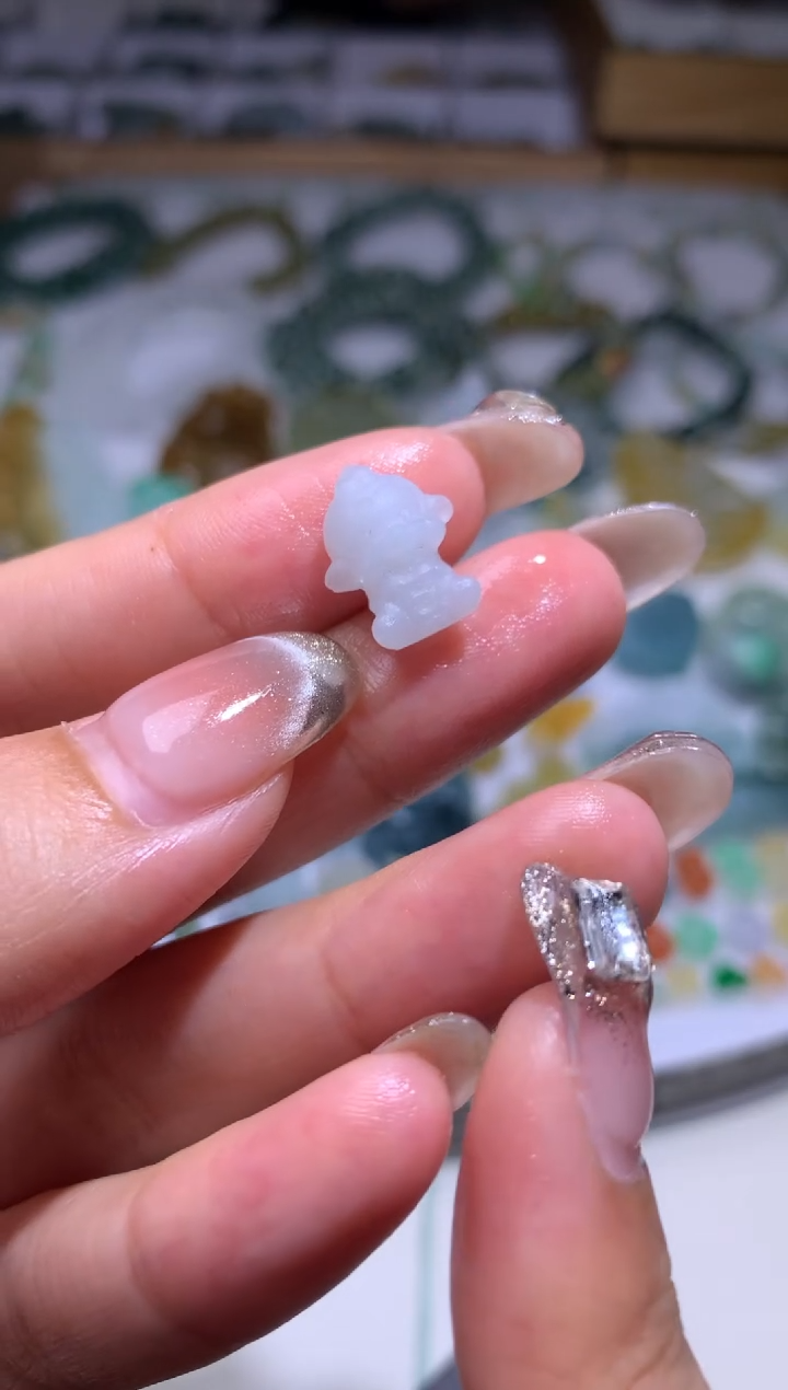 未镶嵌定制翡翠毛货