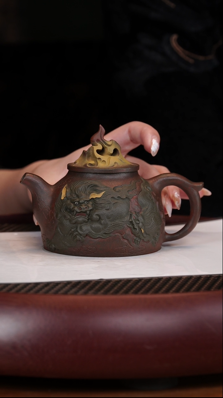 【闪购商品】紫砂茶壶1-37高水波太狮少保老青段200CC