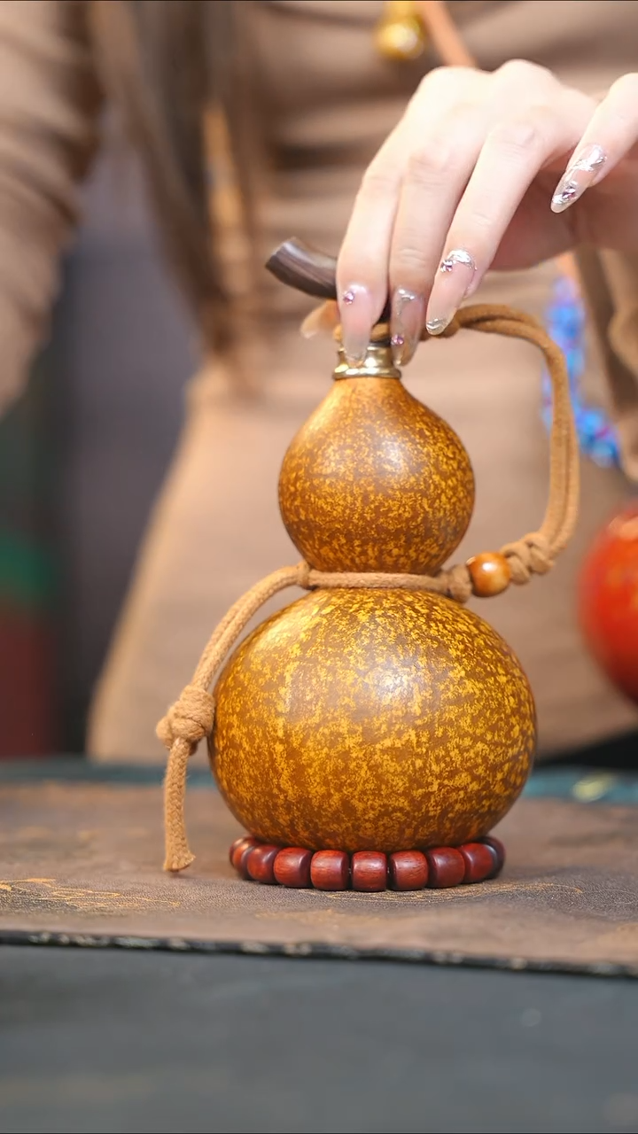 【闪购商品】WQ101大漆酒葫芦不包手串及旋转底座