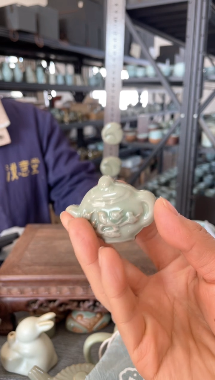 【闪购商品】瓷片翠青喜上眉梢。。。