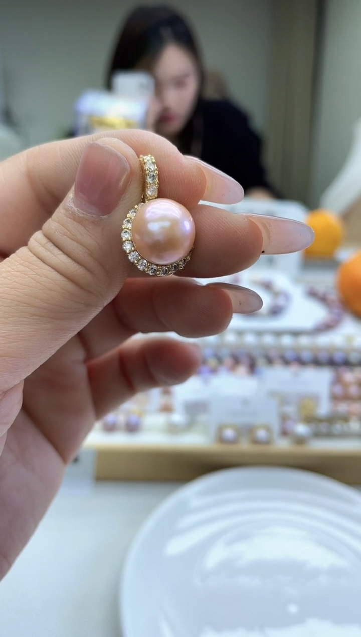 未镶嵌吊坠淡水珍珠12mm太阳花吊坠(多样性发一）