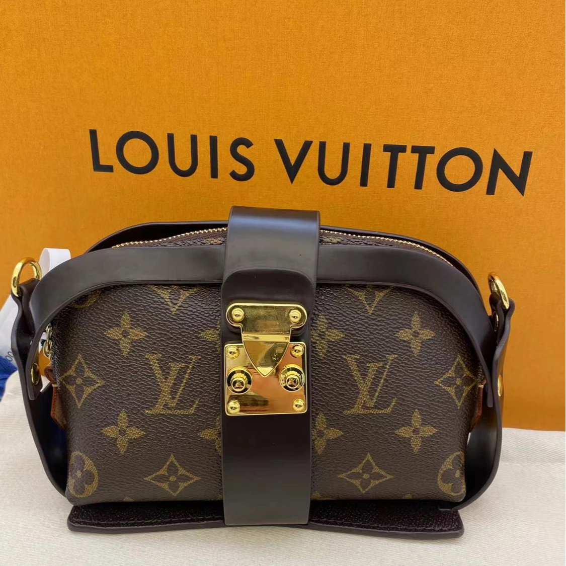 99新 LouisVuitton/路易威登 悠悠/贝壳盒子