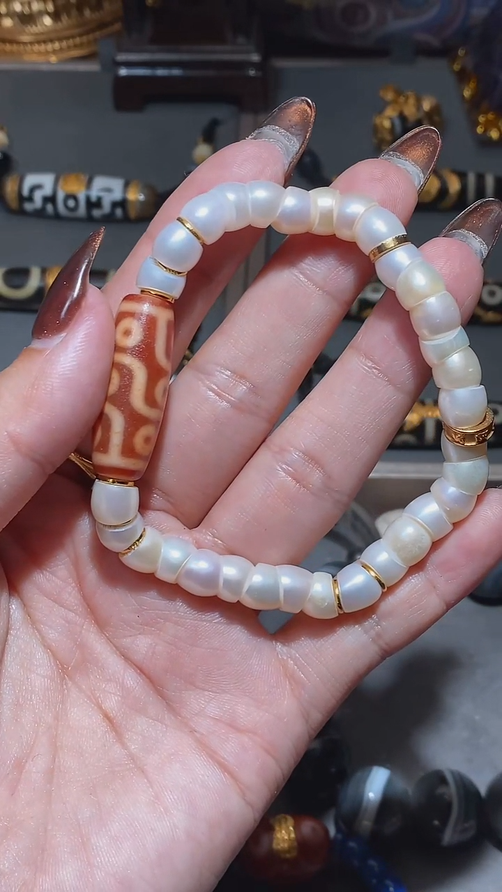 未镶嵌手串玛瑙/玉髓A102811-珍珠红肉九y手串