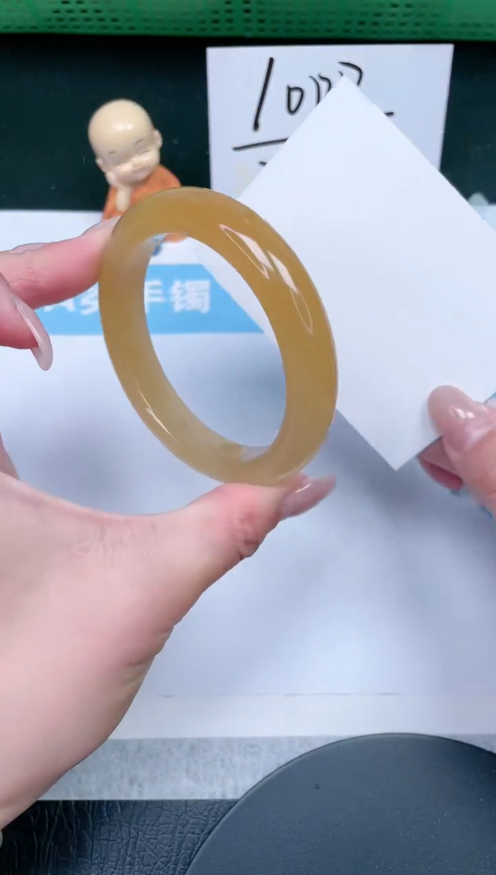 【闪购商品】石英质玉手镯未镶嵌103-56