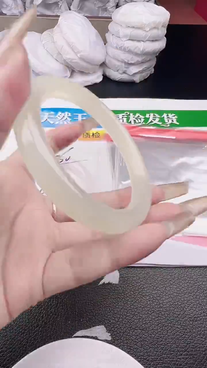 未镶嵌手镯石英质玉晴水圈口58