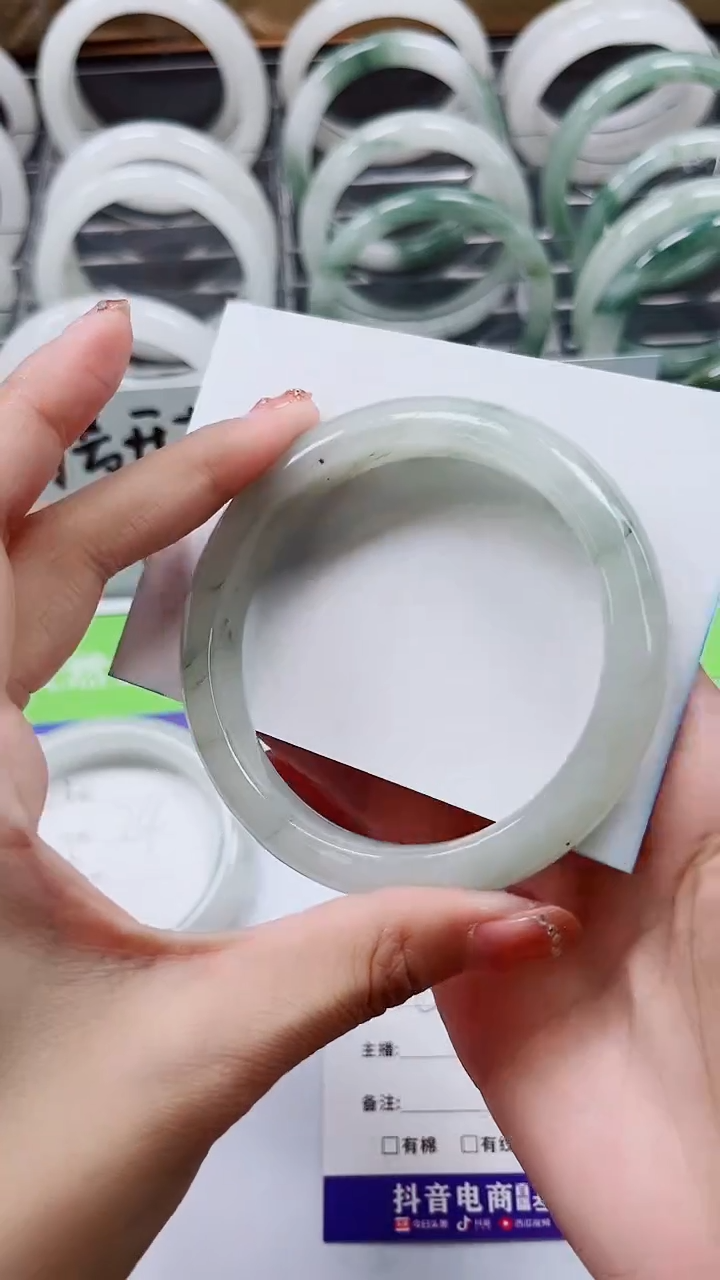 【闪购商品】石英质玉手镯合金A83-59/60