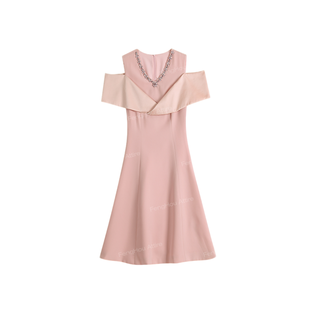 新款设计感露肩镶钻连衣裙1861903