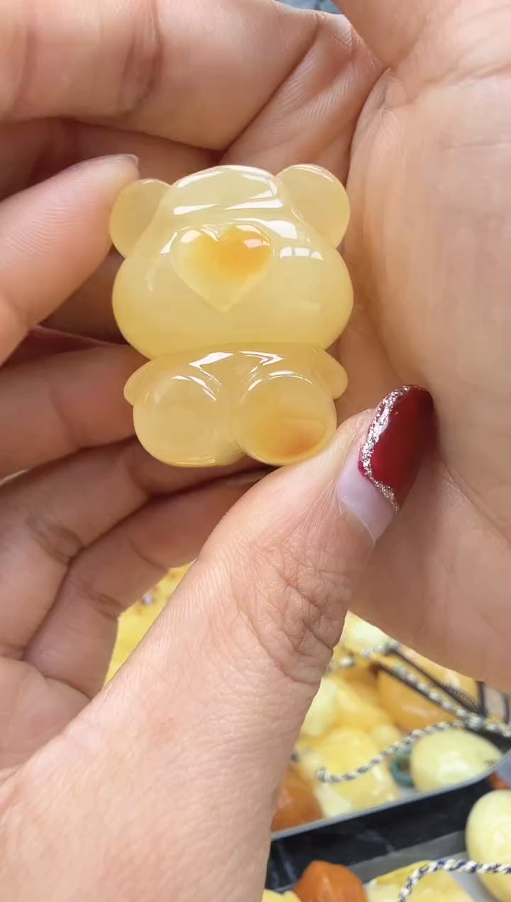 【闪购商品】琥珀裸石未镶嵌挂坠