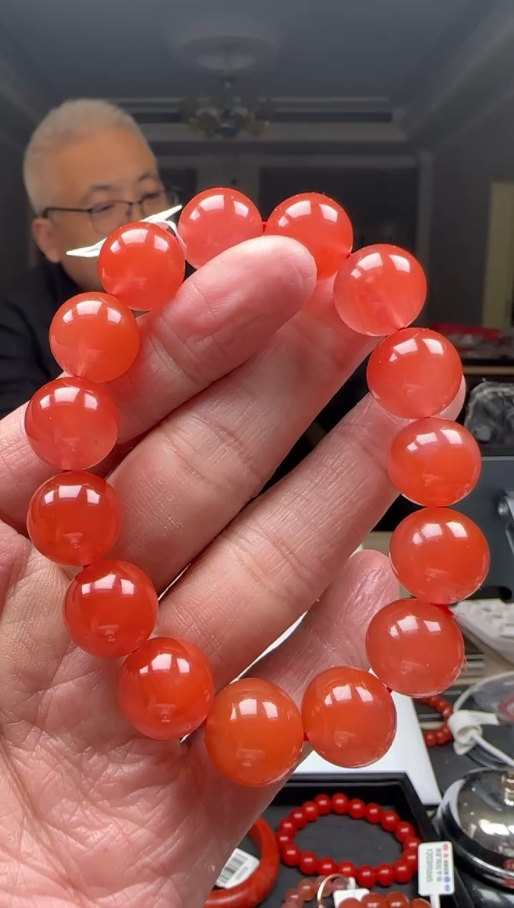 【闪购商品】南红玛瑙14mm保山手串圆珠未镶嵌多样性发一件
