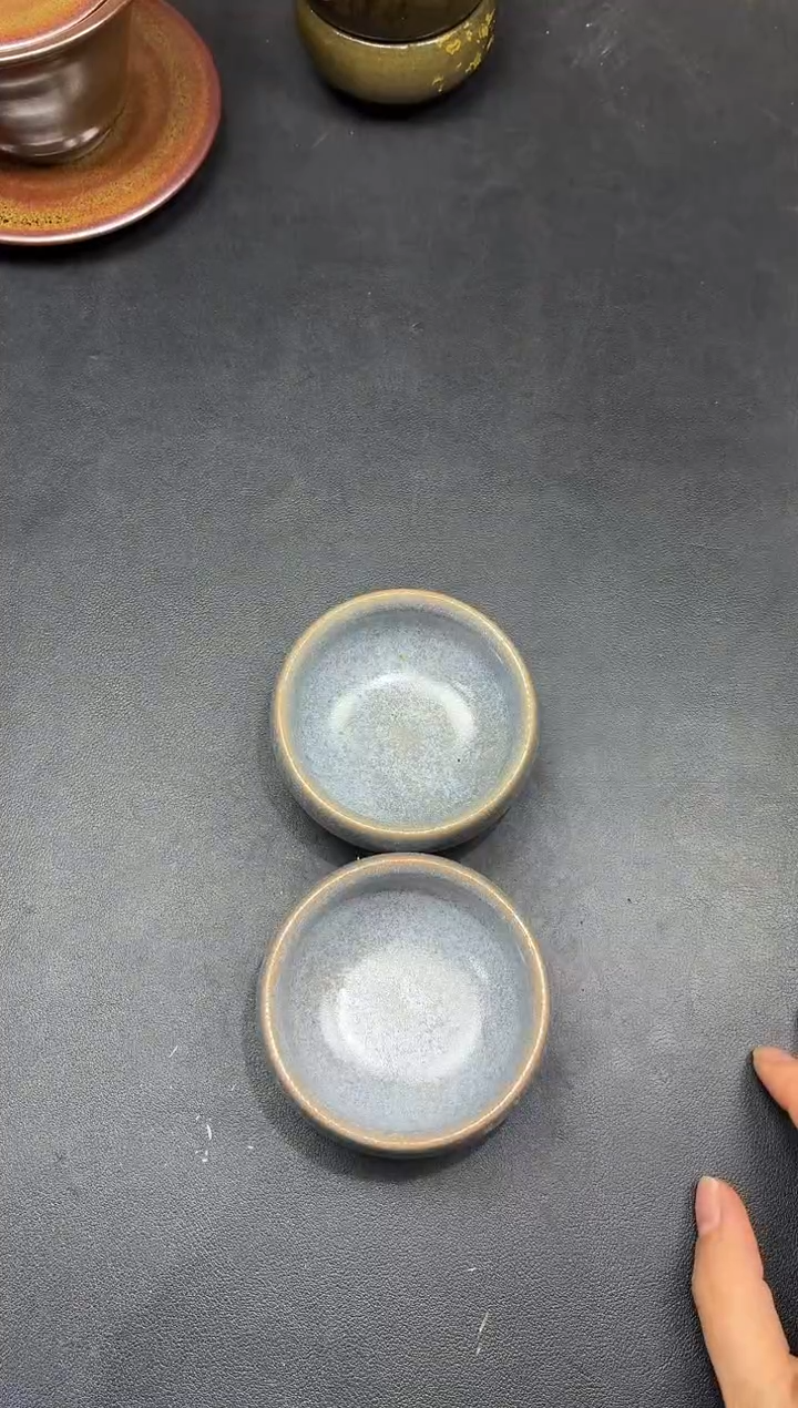 茶盏127两只微瑕                 