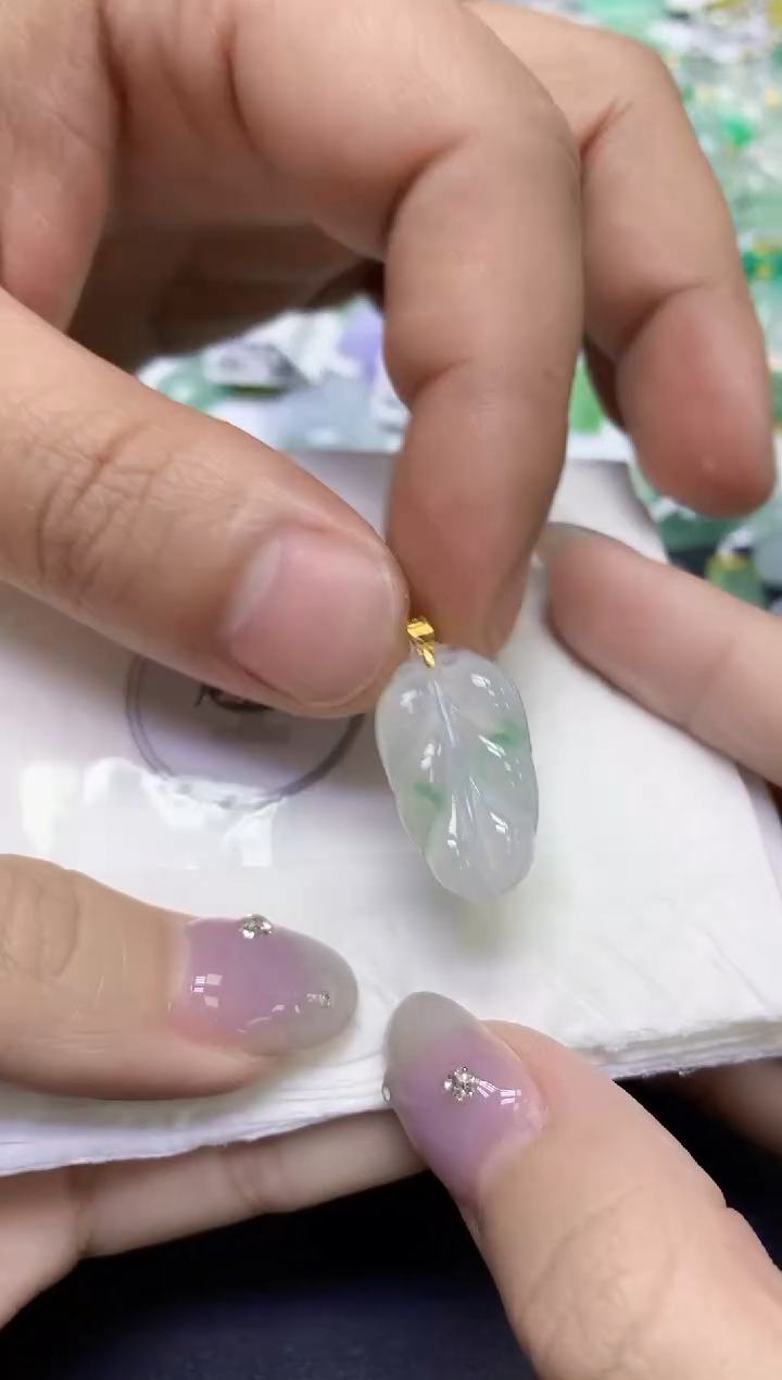 颈饰18K金镶嵌翡翠天然缅甸翡翠A货百元以上9元证书费自理