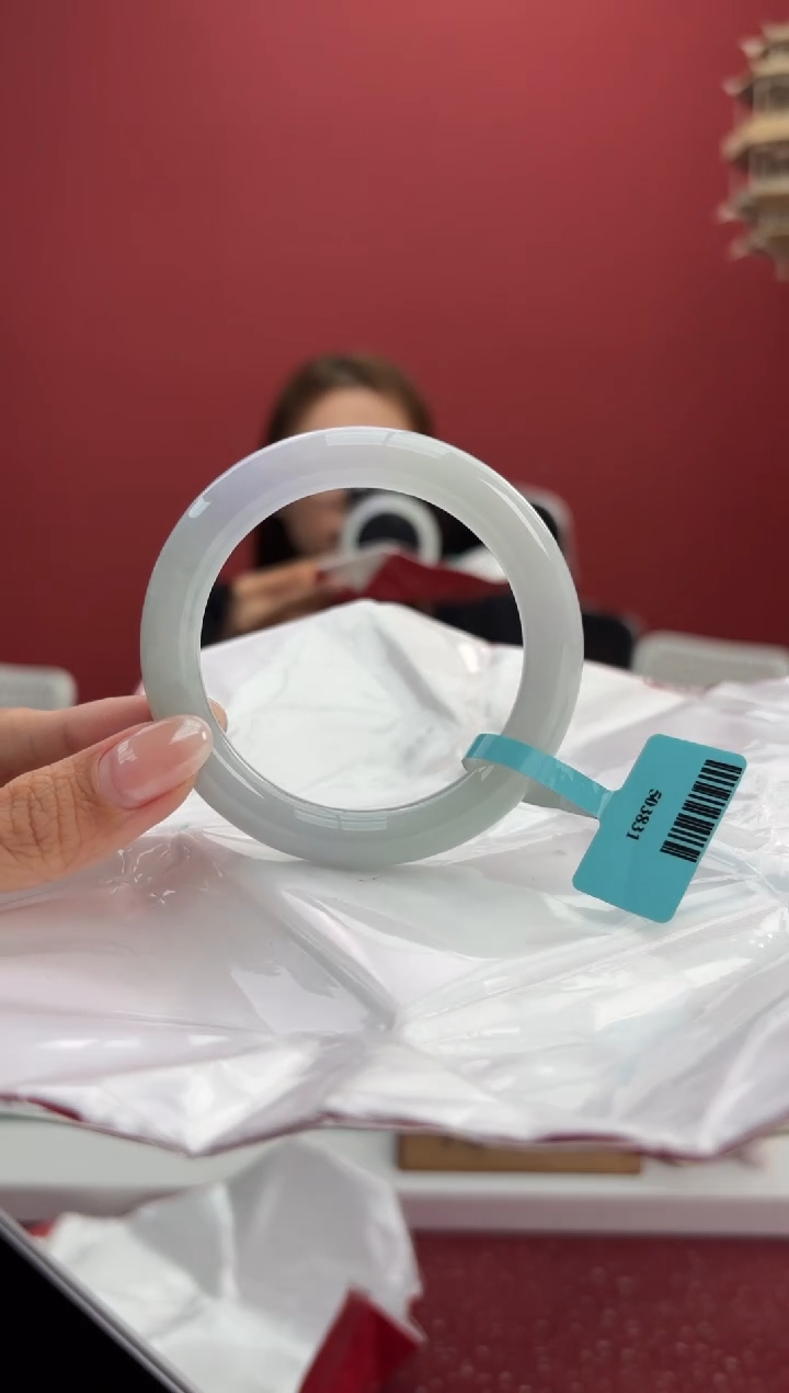 【闪购商品】翡翠手镯（圆镯）未镶嵌20手镯