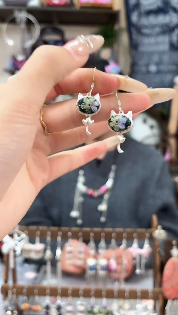 织绣民族风非遗老绣苗银饰品152