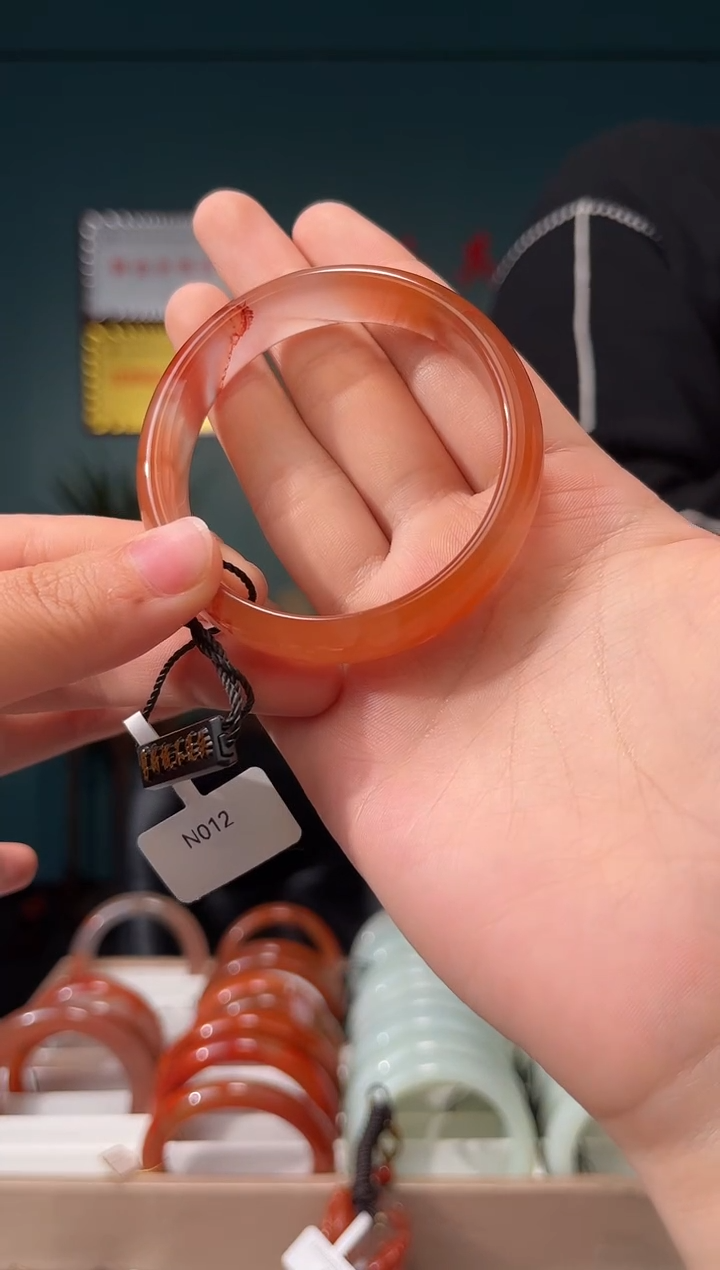 【闪购商品】南红玛瑙颈饰未镶嵌52