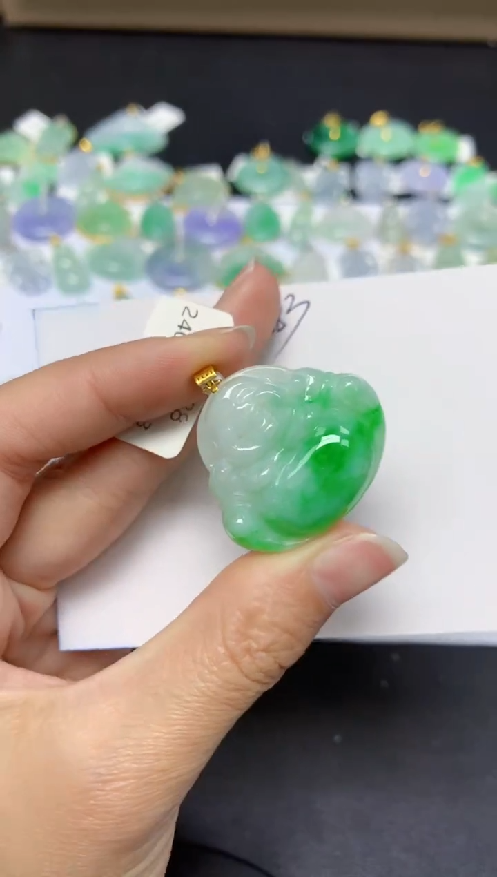 【闪购商品】翡翠颈饰18K金镶嵌 天然翡翠A货