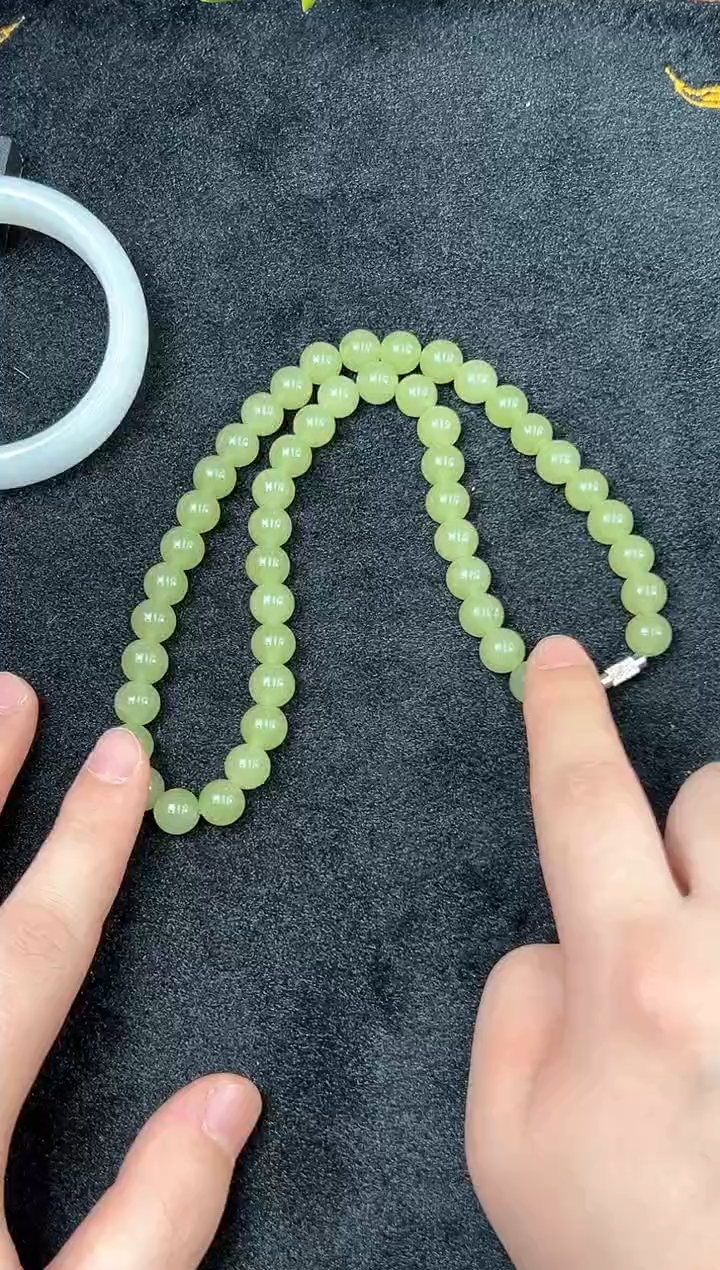 【闪购商品】和田玉颈饰未镶嵌牛油果项链