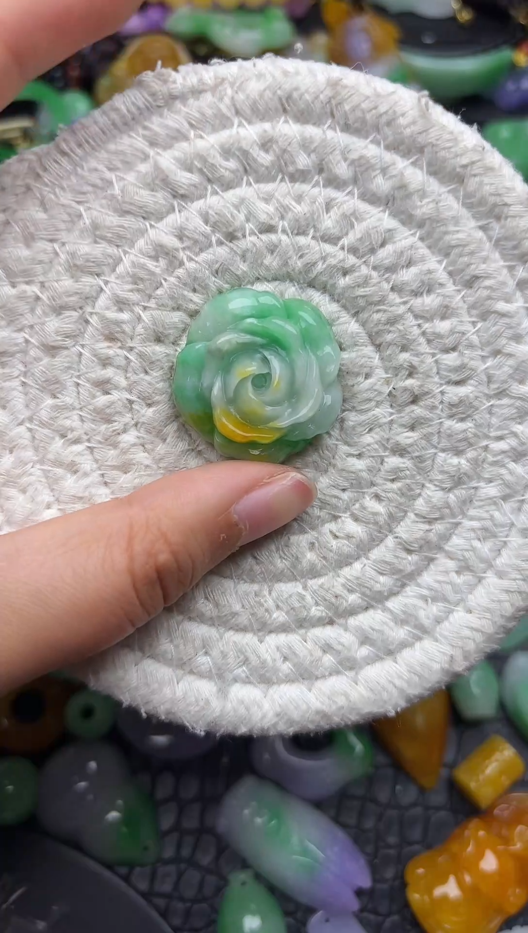 颈饰未镶嵌翡翠缅甸翡翠吊坠