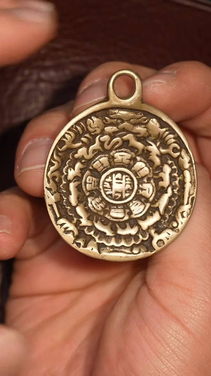 冲赛康胡子哥，九宫八卦牌239