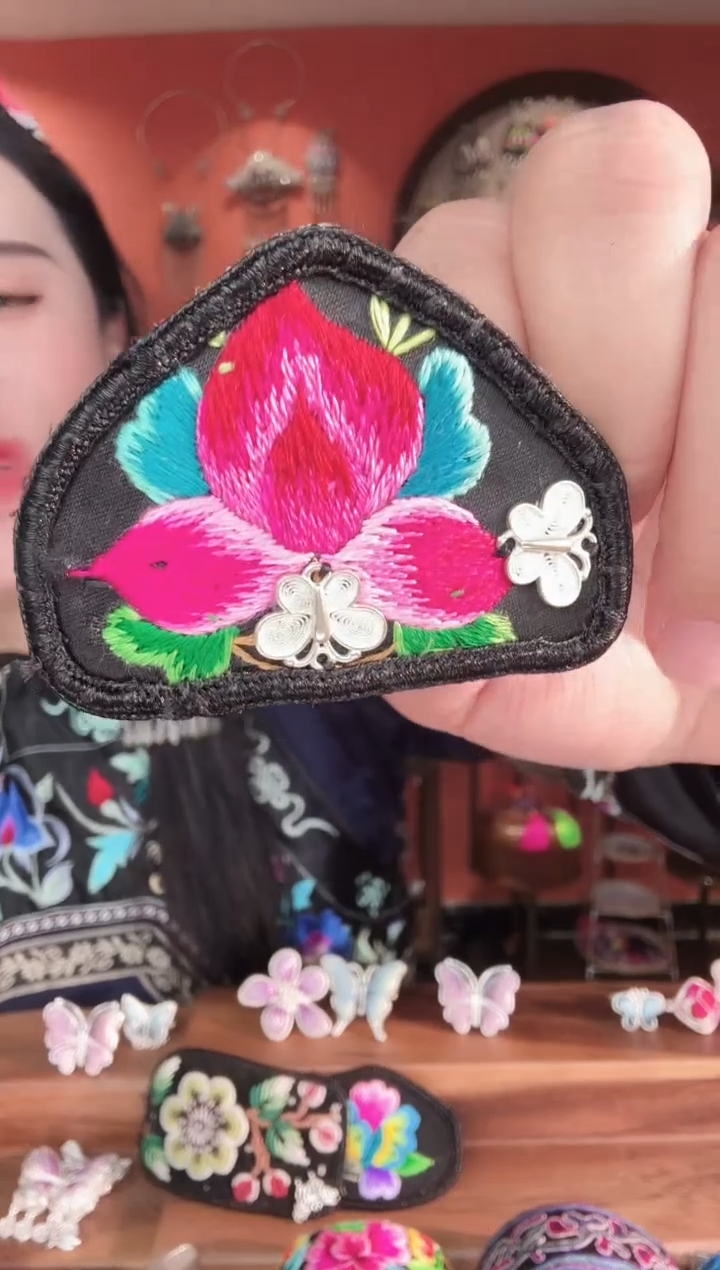 织绣非遗手工苗银苗绣饰品11发夹