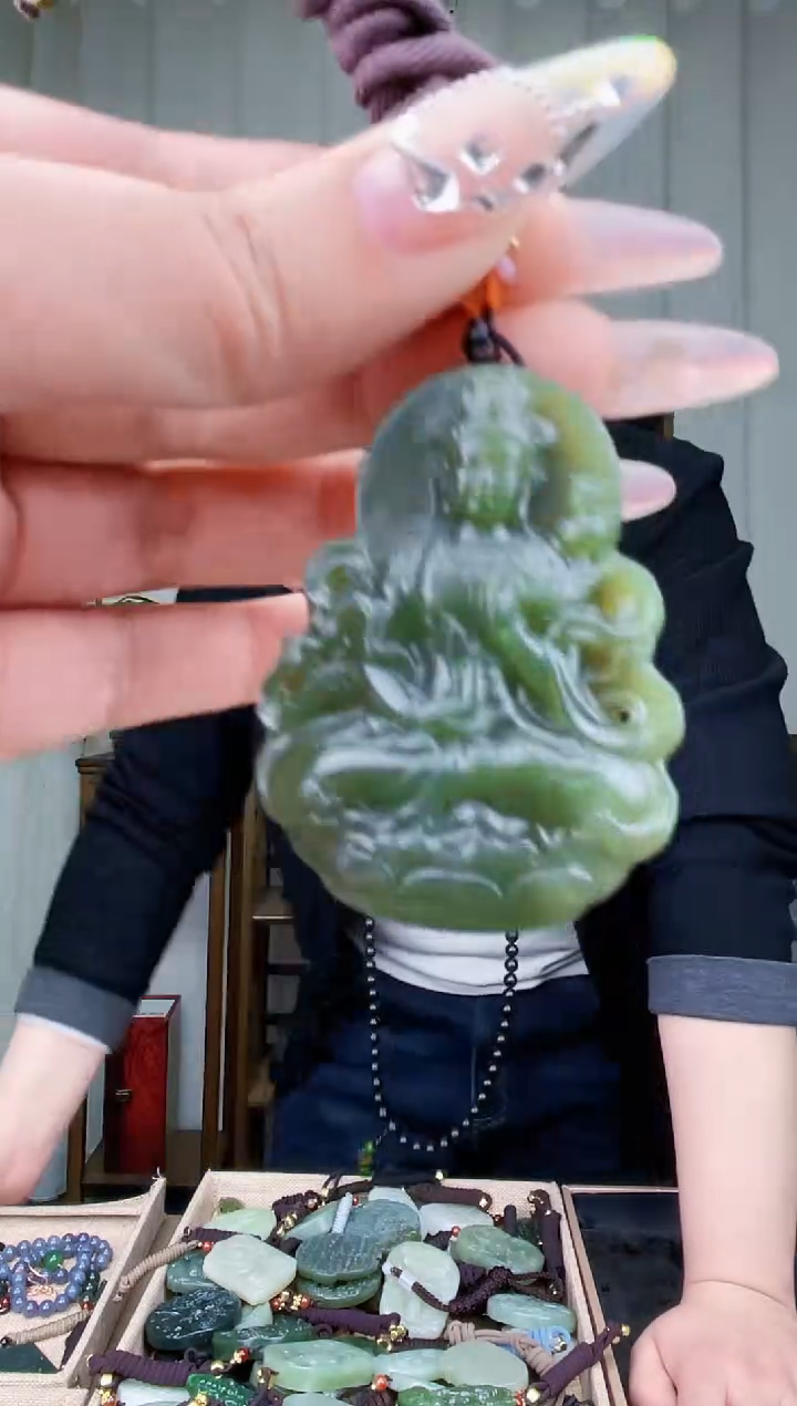 【闪购商品】和田玉挂件未镶嵌拍一发一，多样性发货！