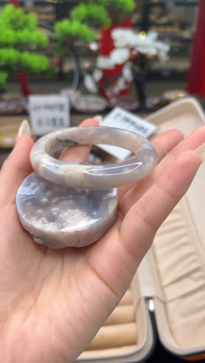 【闪购商品】石英质玉手镯未镶嵌56圈口（赠送镯心）62116