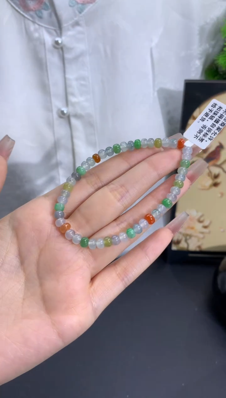 【闪购商品】翡翠手链未镶嵌卡5.3mm（红珠是配珠）