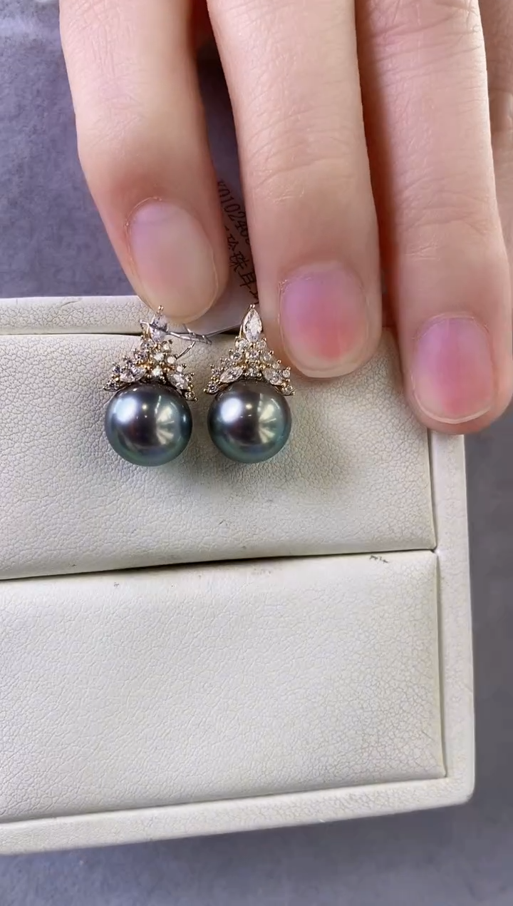 【闪购商品】海水珍珠耳饰18K金镶嵌9-10大溪地黑珍珠耳饰