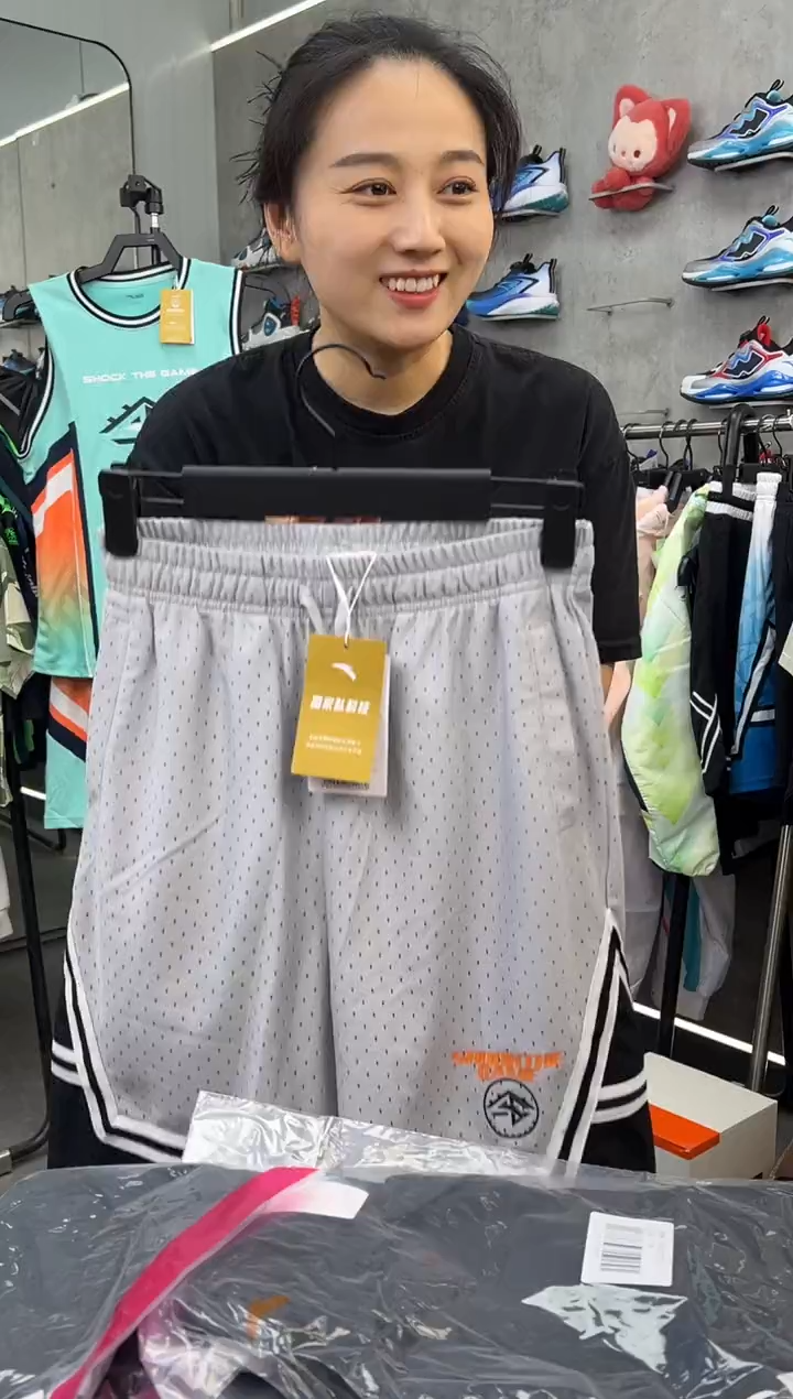 安踏儿童衣服尺码 ：170