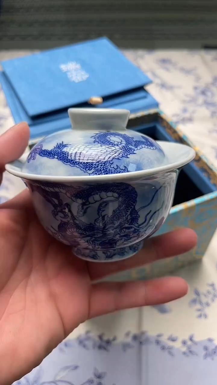 瓷片如图所示如图所示