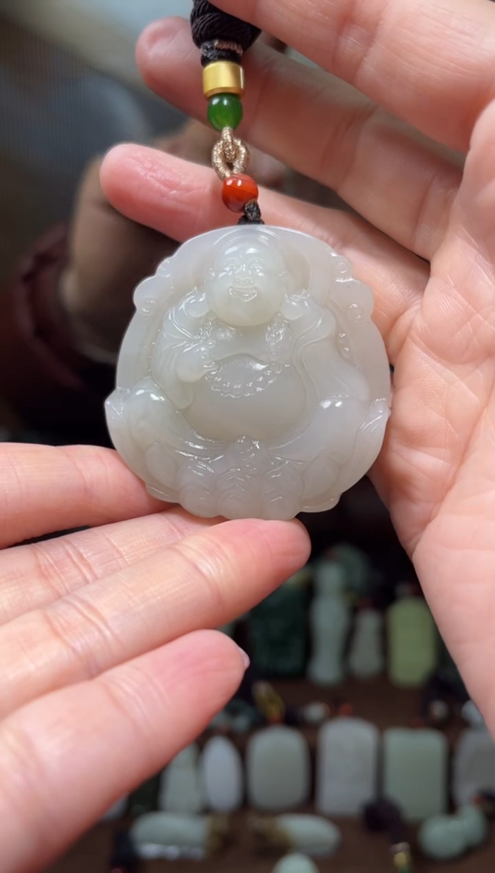 颈饰未镶嵌和田玉·