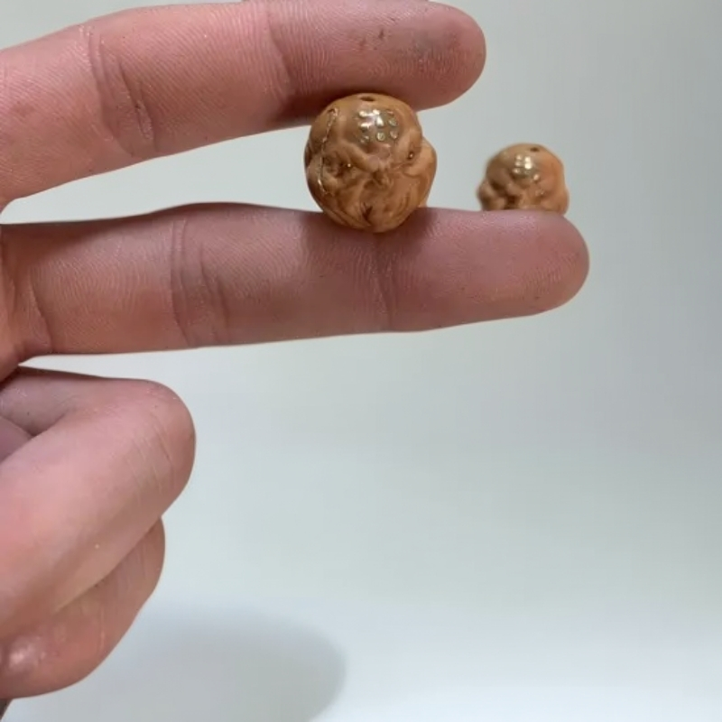 猴头单颗雕刻配饰 结疤恶僧造型