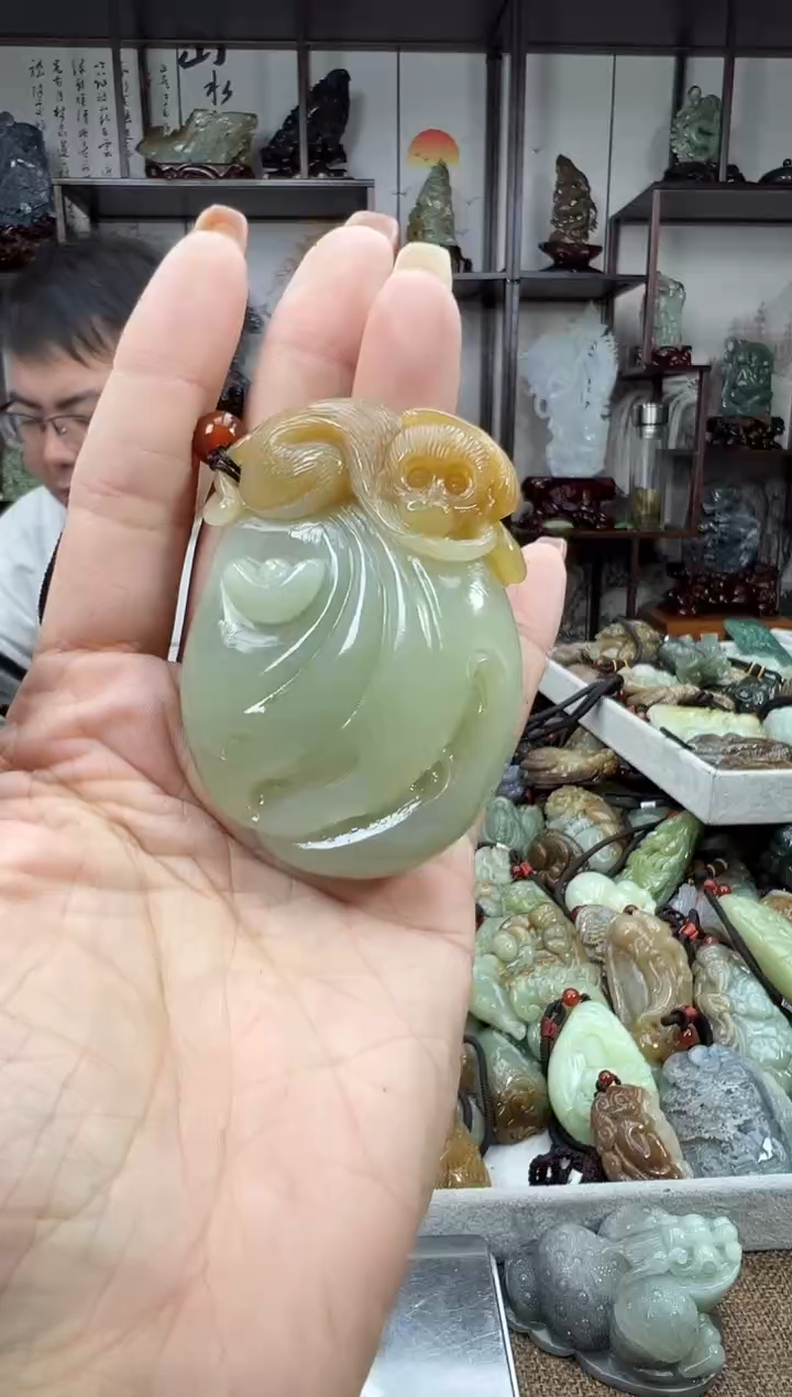 未镶嵌和田玉把件1