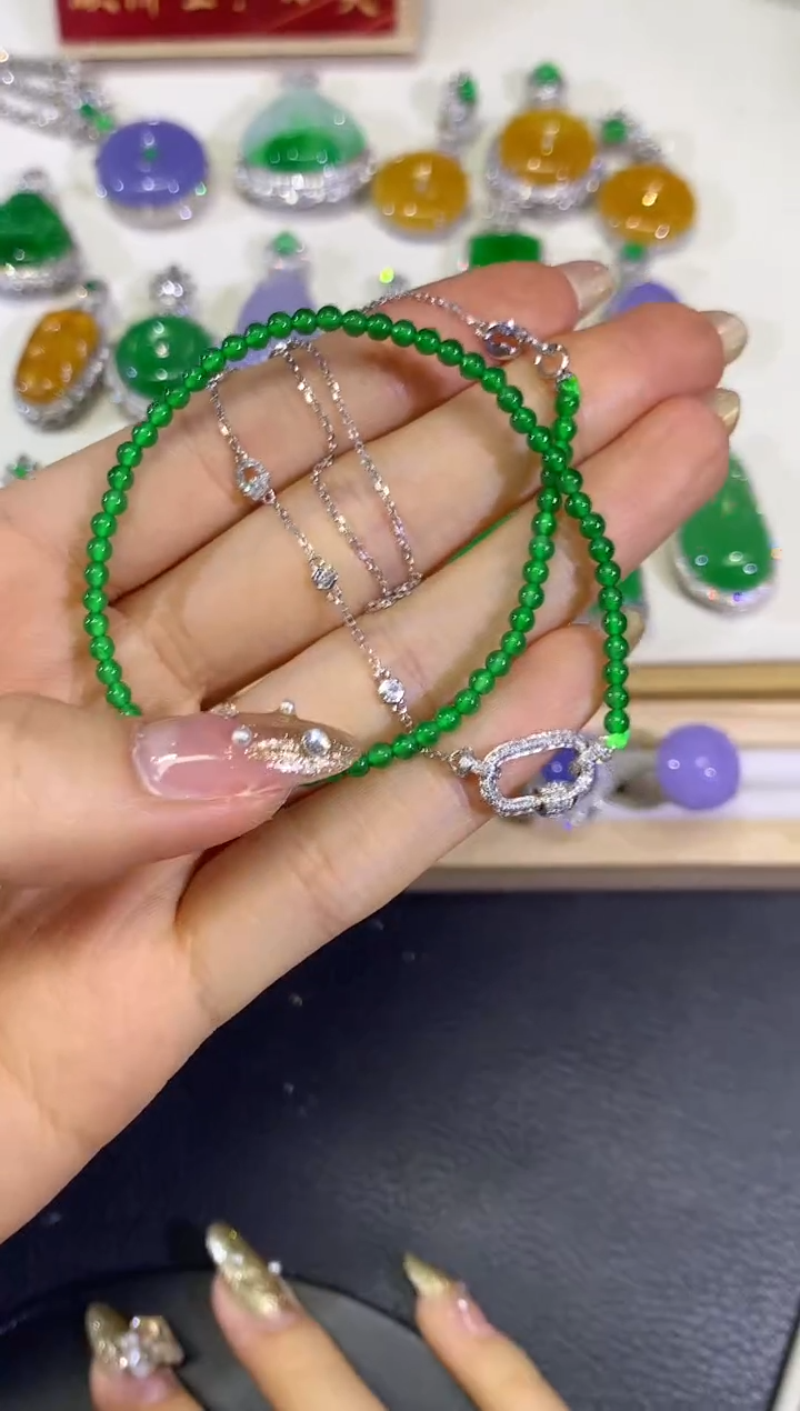 翡翠18K金镶嵌颈饰团购1