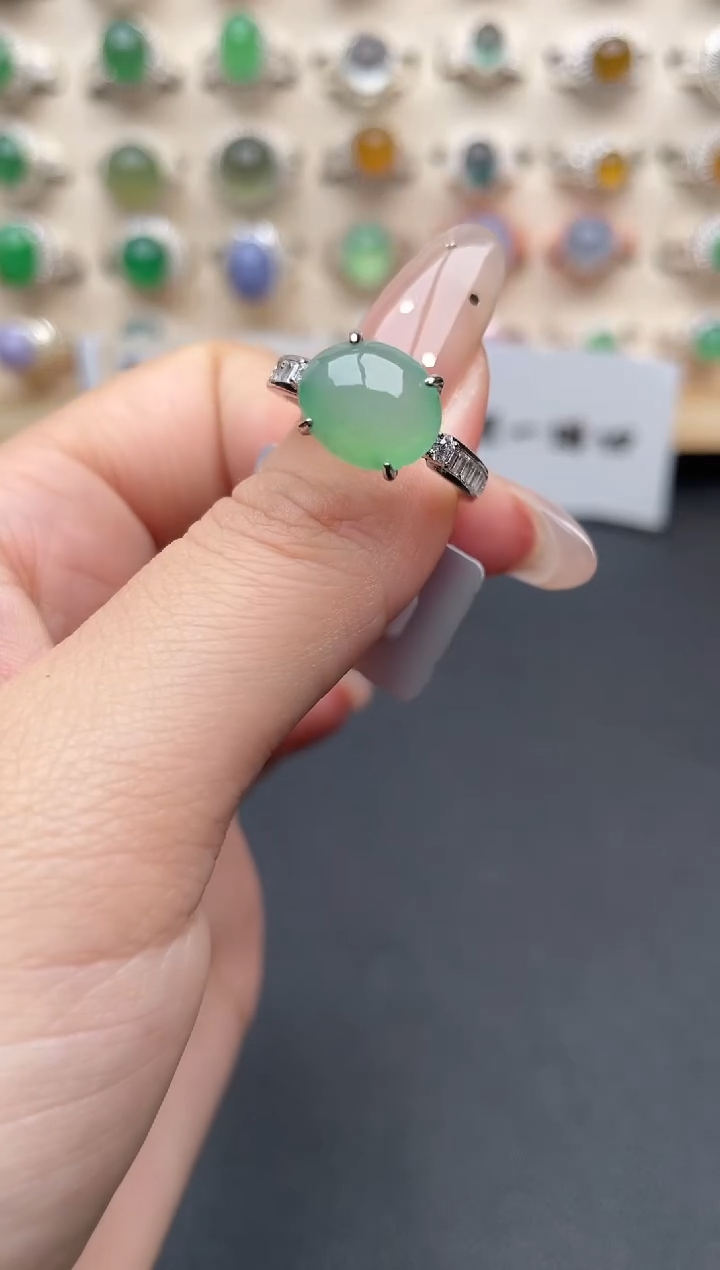 【闪购商品】翡翠戒指银S925镶嵌一物一证一礼盒