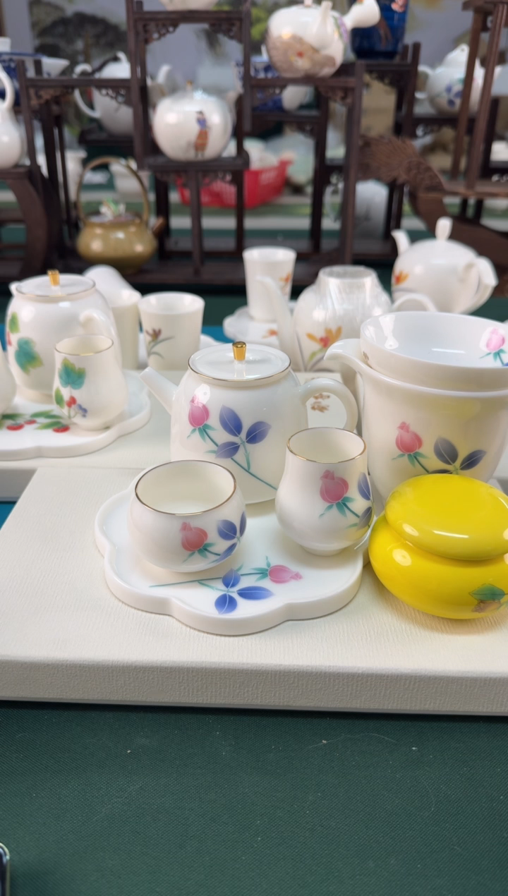 【闪购商品】瓷器 ······......