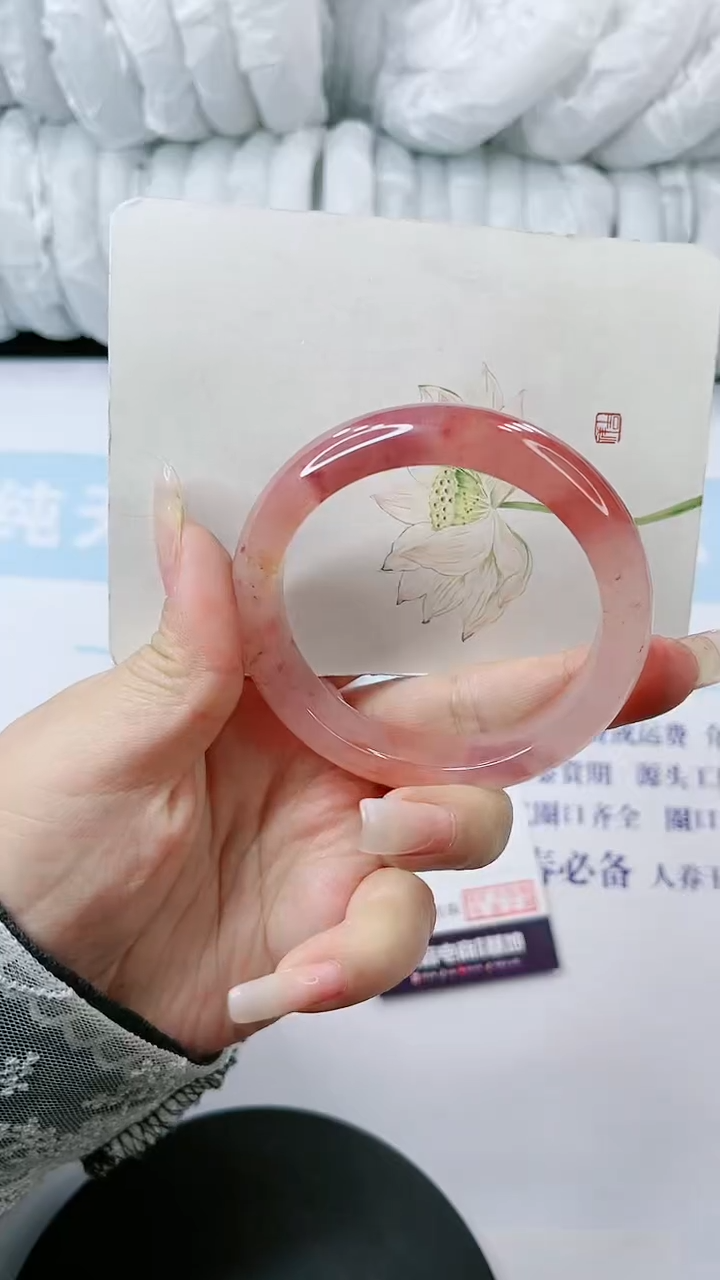 【闪购商品】石英质玉手镯未镶嵌多样性发货A525