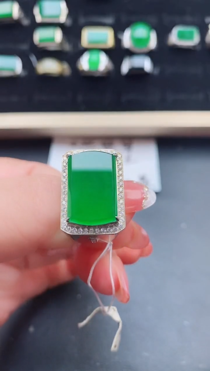 【闪购商品】翡翠戒指银S925镶嵌058550