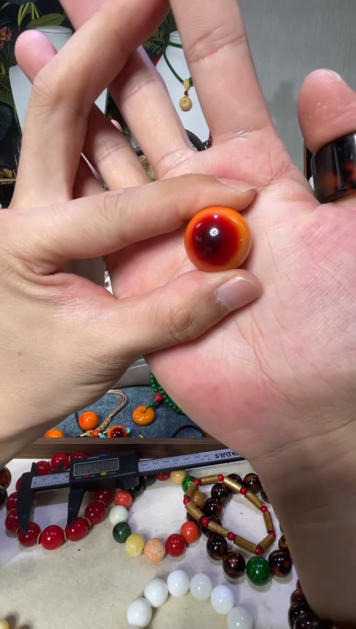 织绣一点红单株2.2尺寸